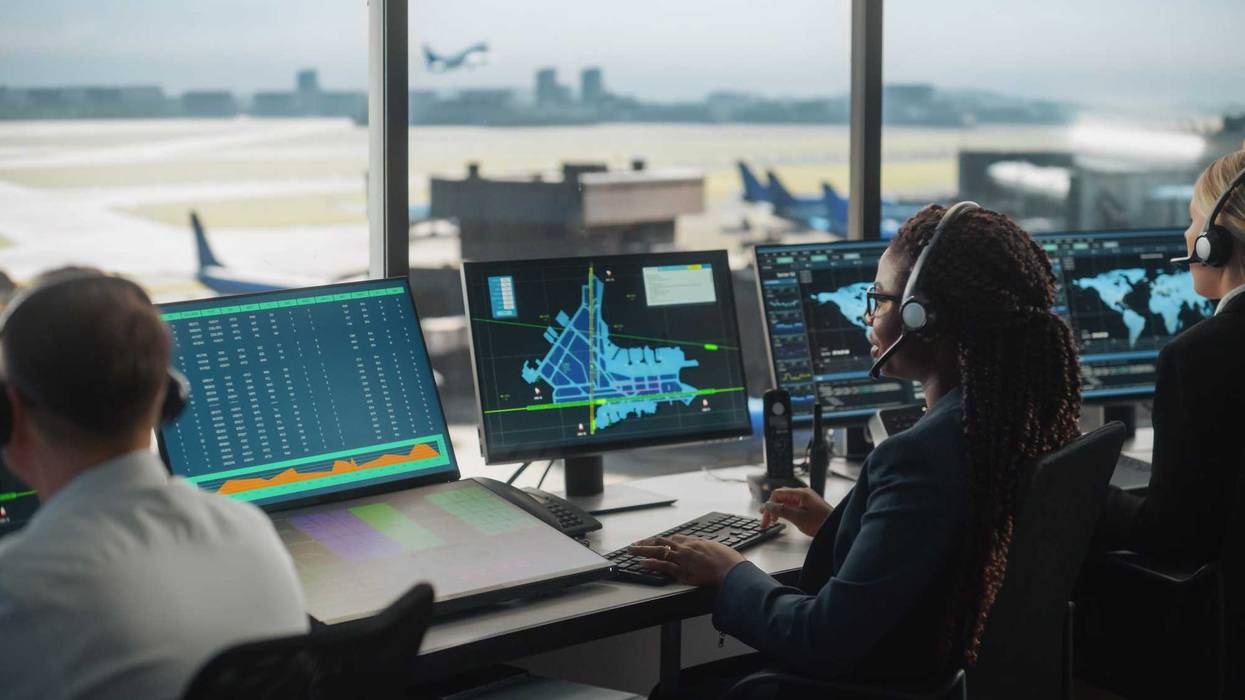 Two pilots were heard making meowing and barking sounds over an air traffic control frequency at Ronald Reagan Washington National Airport on April 12, drawing a stern warning from controllers and triggering a review by the Federal Aviation Administration.
