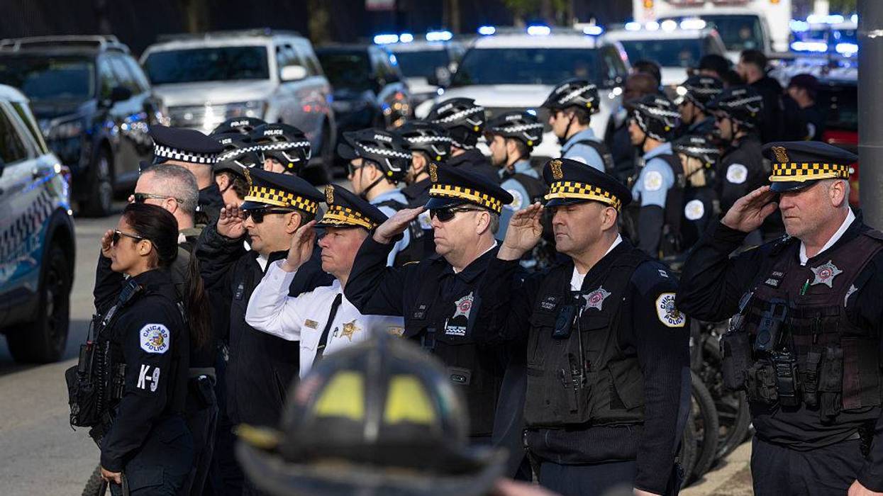 Two Police Officers Shot, One Fatally in Chicago