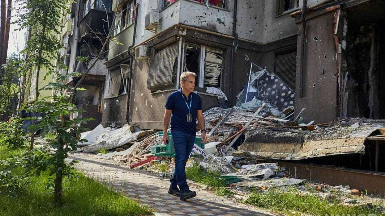 U.N. Goodwill Ambassador Ben Stiller visits Lypki, Irpin.