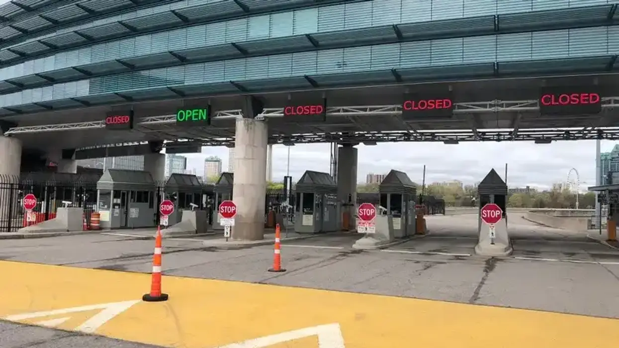 U.S.-Canadian border - Rainbow Bridge
