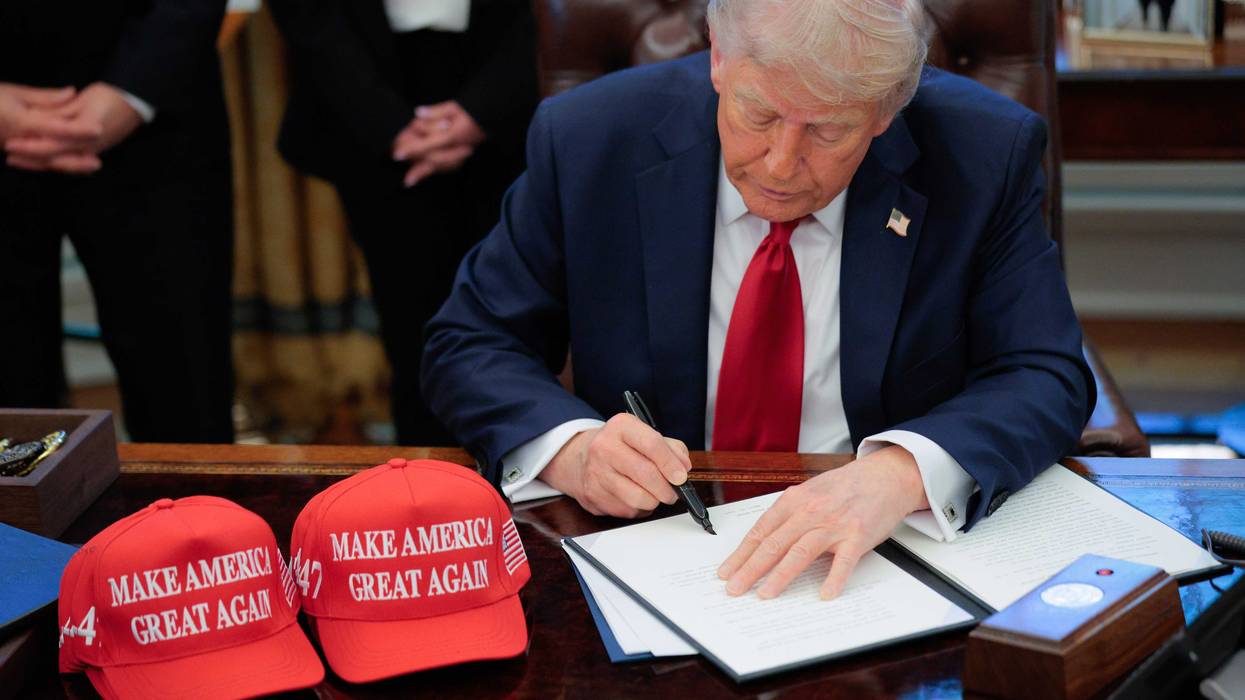 U.S. President Donald Trump's administration is saying he will sign executive orders that will “unleash America’s law enforcement to pursue criminals” and direct federal agencies to publish a list of “sanctuary cities” that do not cooperate with immigration agents.