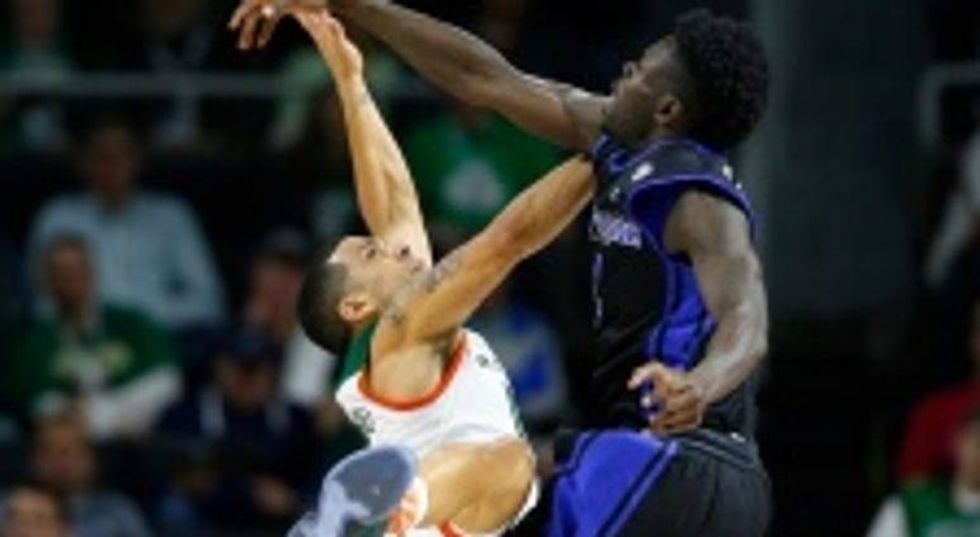 UB Bulls Fall to Miami in March Madness 32