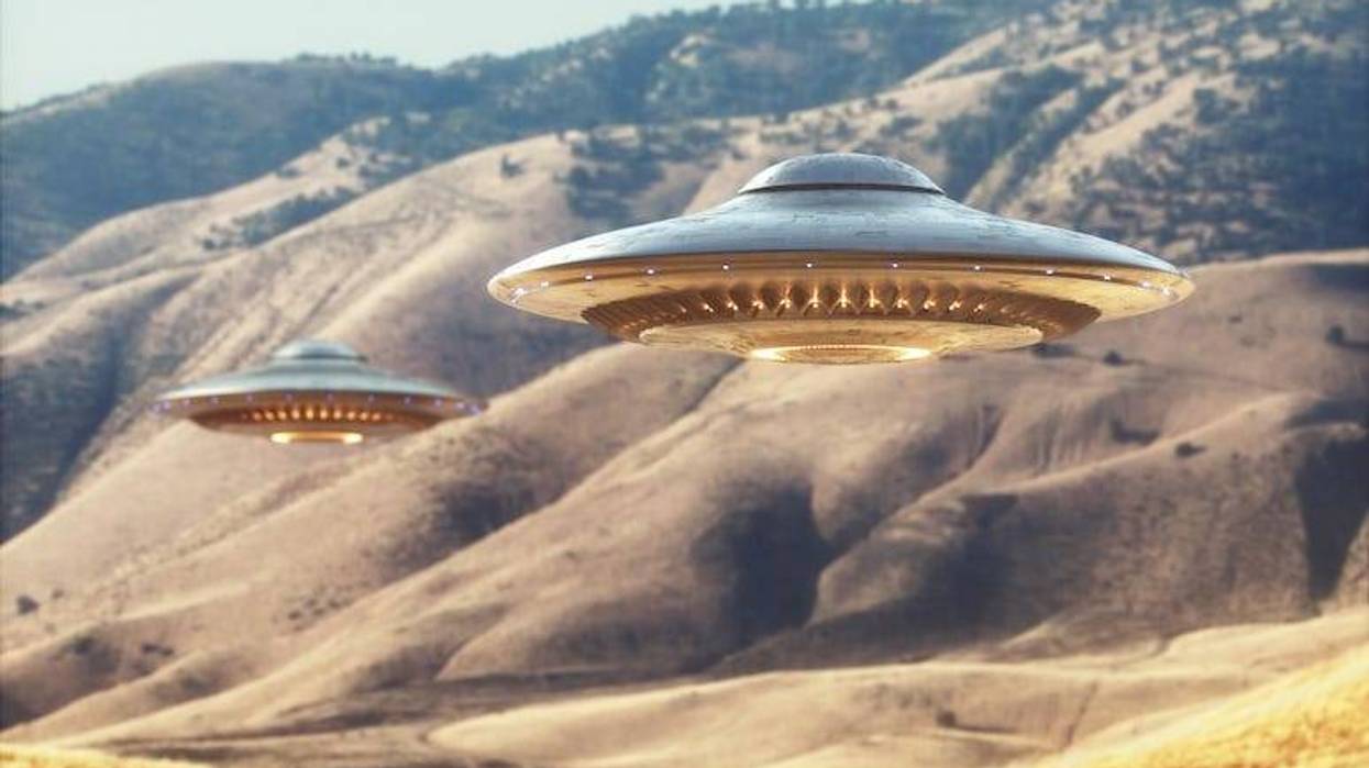 UFO, Desert, Mountains, Unidentified Flying Objects