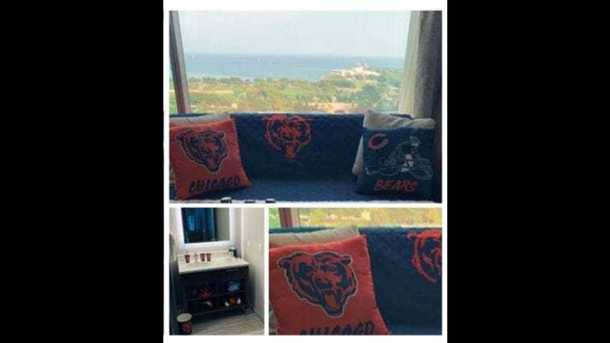 “Ultimate Bears Suite” at Homewood Suites by Hilton Chicago Downtown South Loop