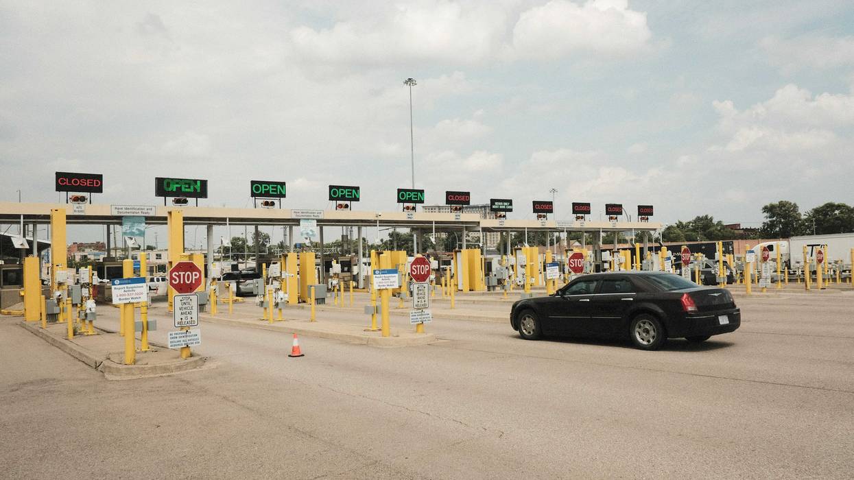 United States-Canada border crossing