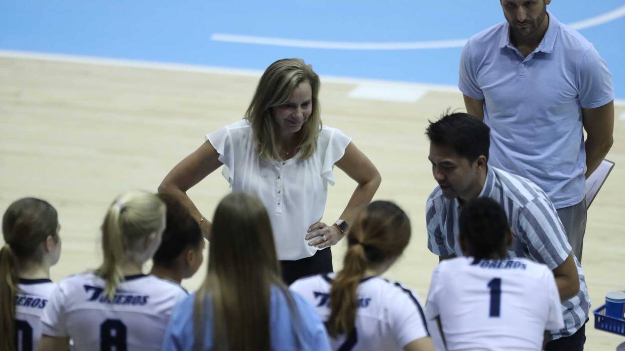 USD Volleyball Coach Jennifer Petrie