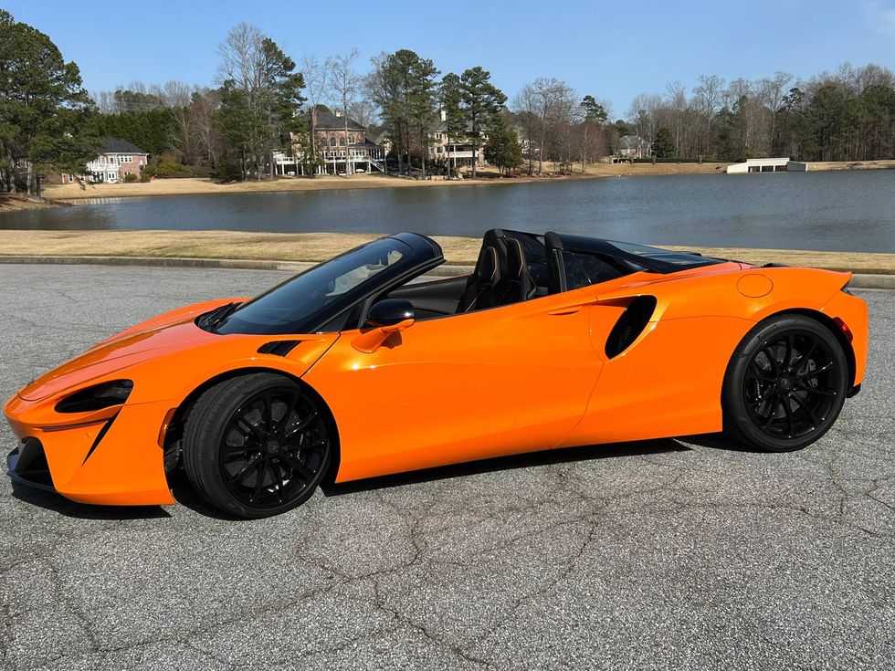 V103