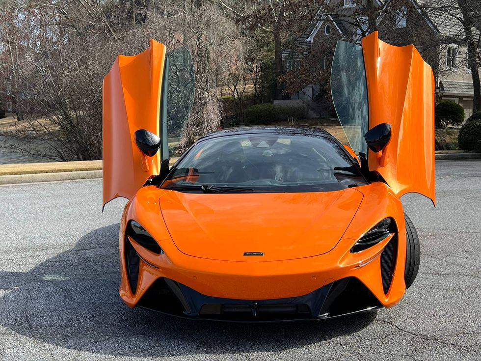 V103
