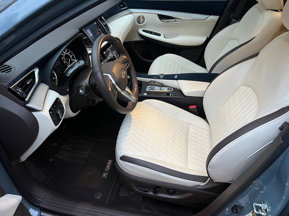 V103