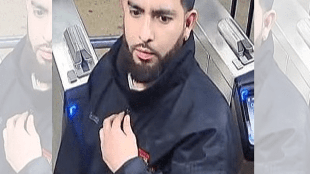 Vandal goes on OMNI-smashing spree in Queens