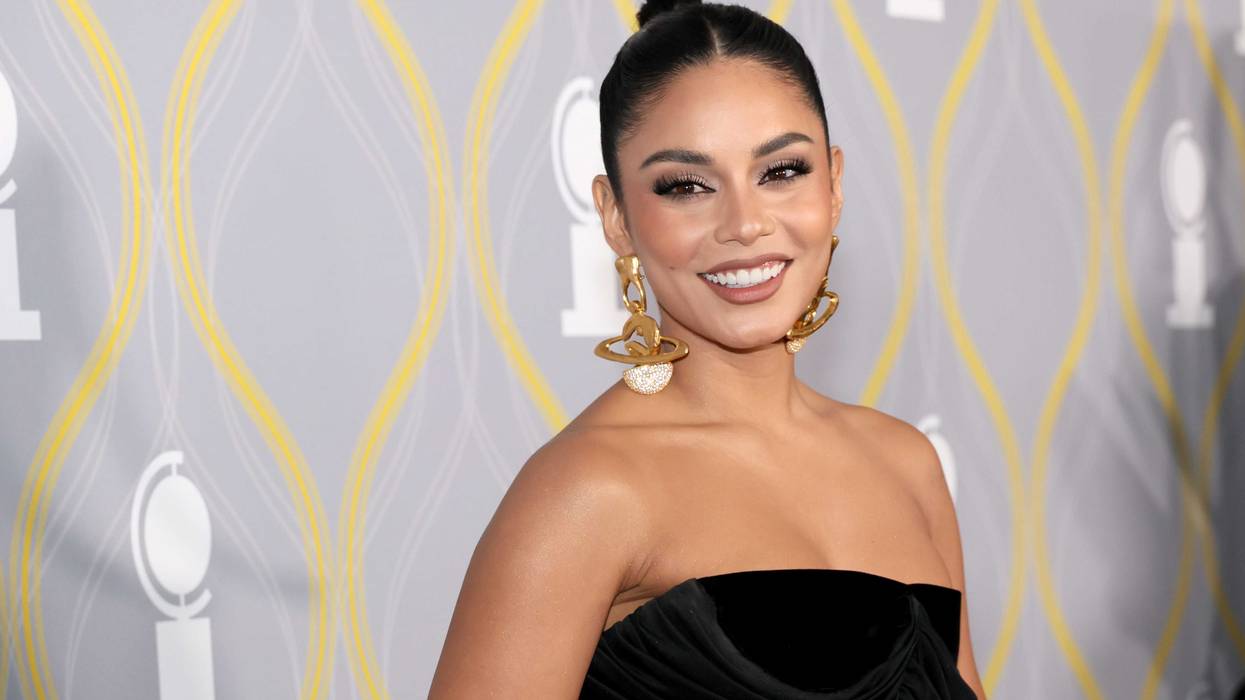 Vanessa Hudgens arrives at No Kid Hungry X Cali Cares charity event at Spago on July 17, 2022 in Beverly Hills, California