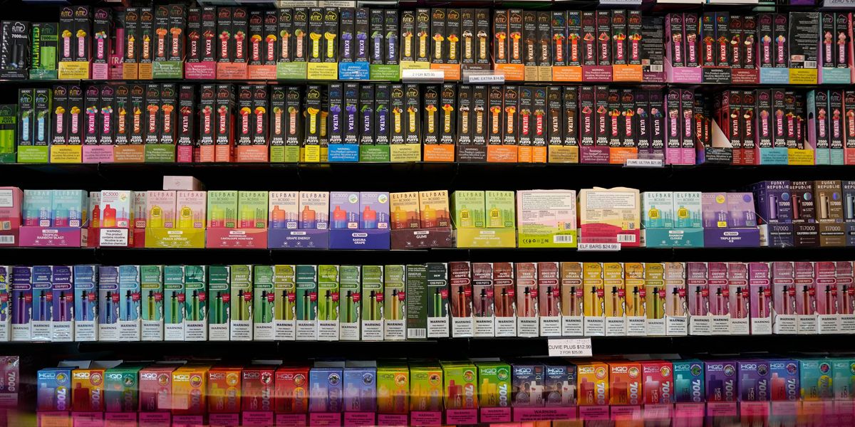 FDA staff blindsided by move allowing more e-cigarettes and nicotine pouches onto US market | 830 WCCO FDA staff blindsided by move allowing more e-cigarettes and nicotine pouches onto US market | 830 WCCO