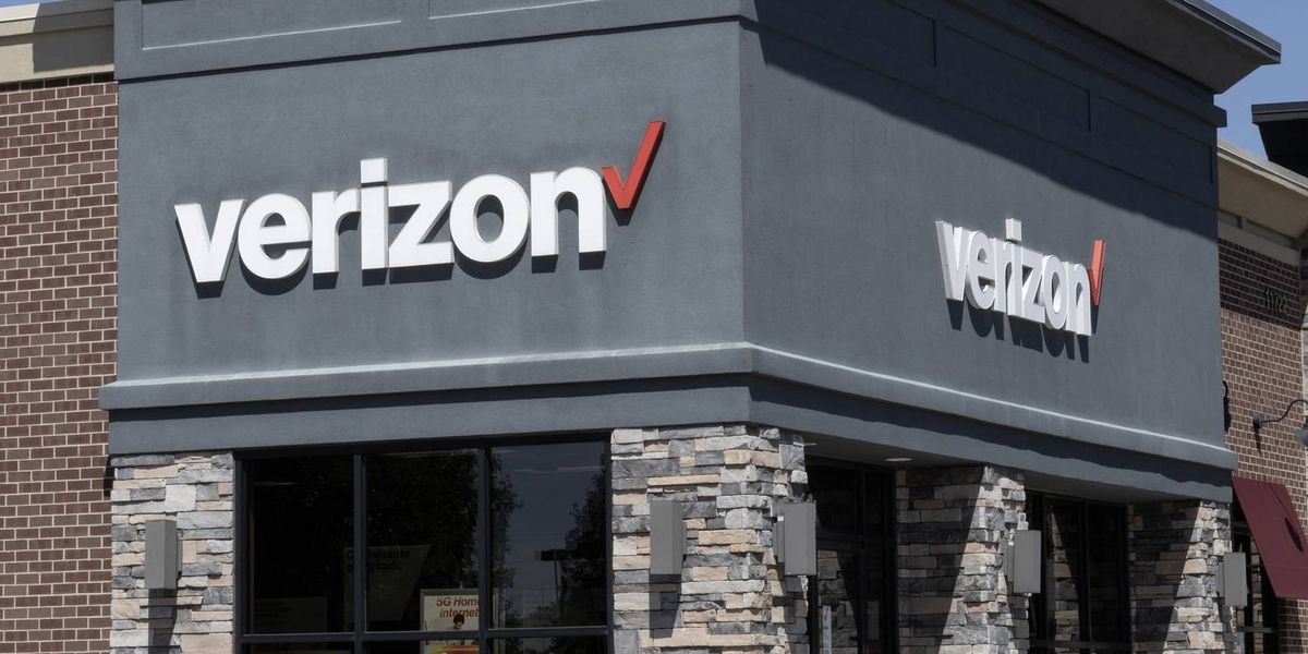 Tesla crashes into Verizon after police chase in Ferndale