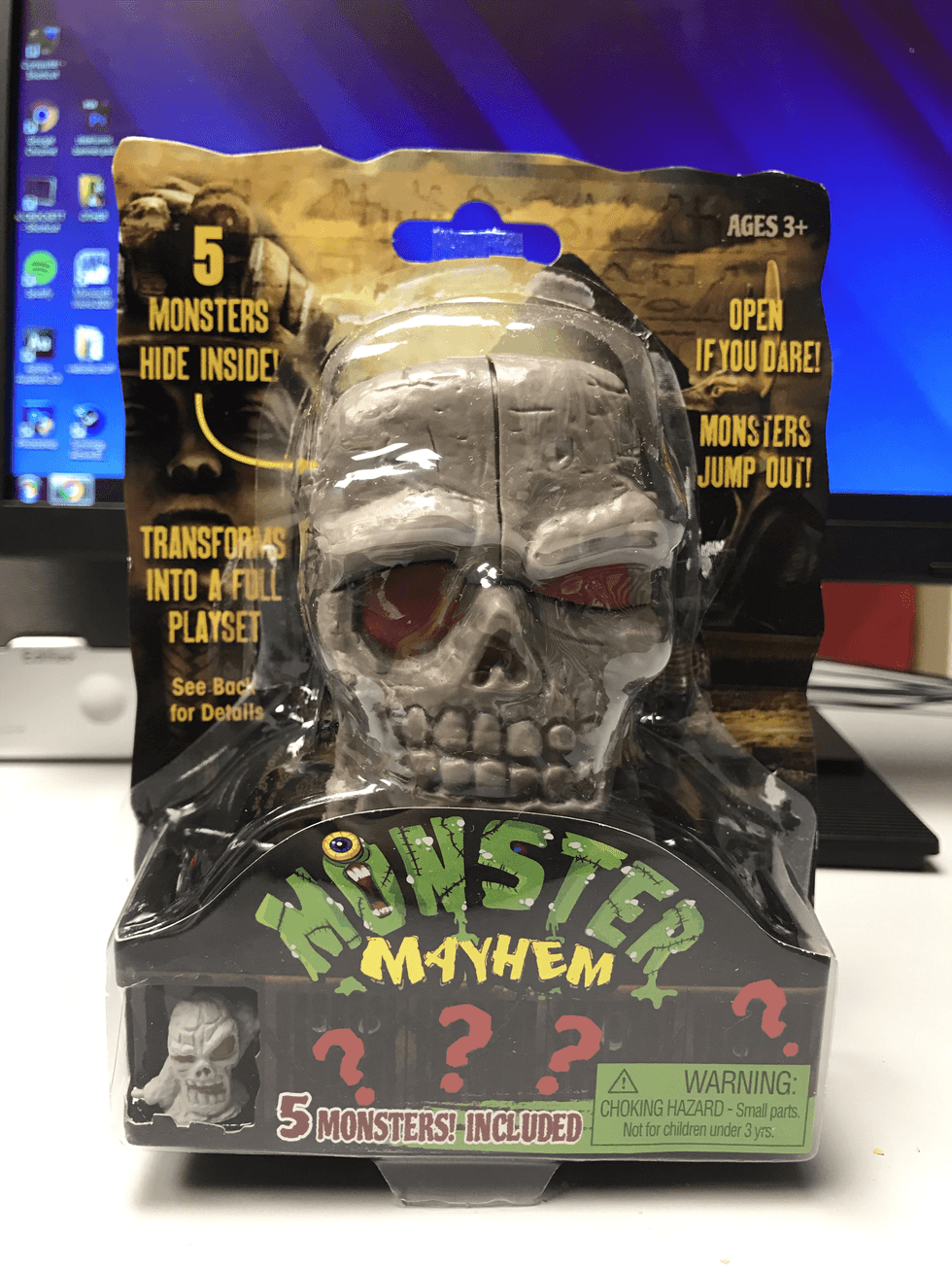 very-spooky.png?id=64942386&