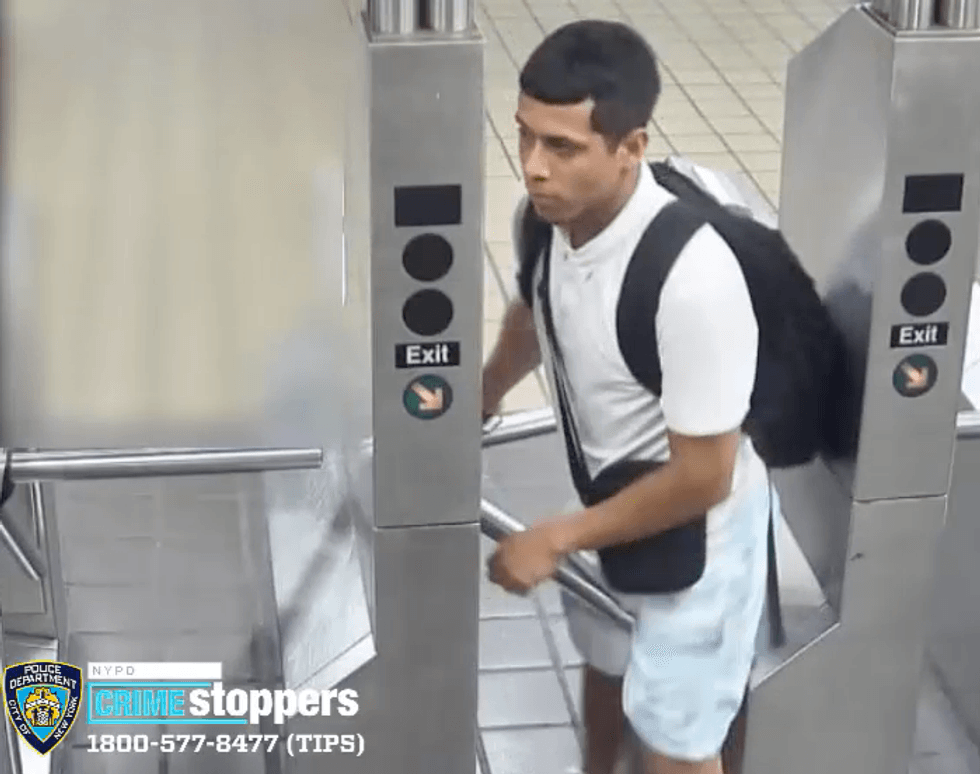 Video shows the suspected stabber hopping a turnstile around the time of the attack