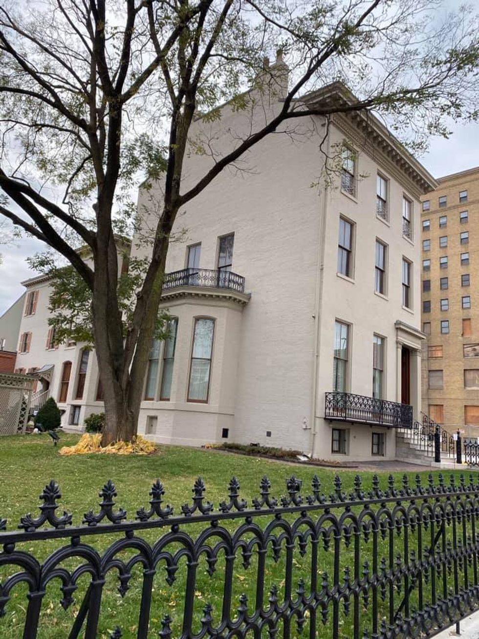 View of Campbell House from corner of Locust and 15th Street