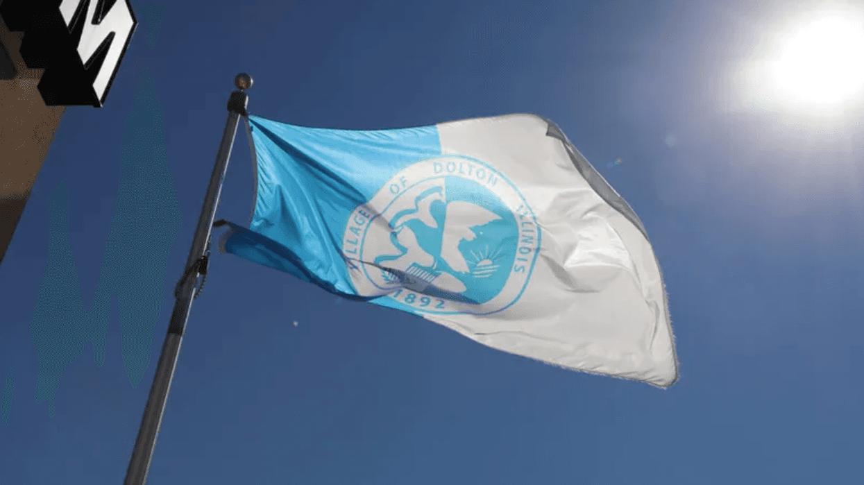 Village of Dolton flag