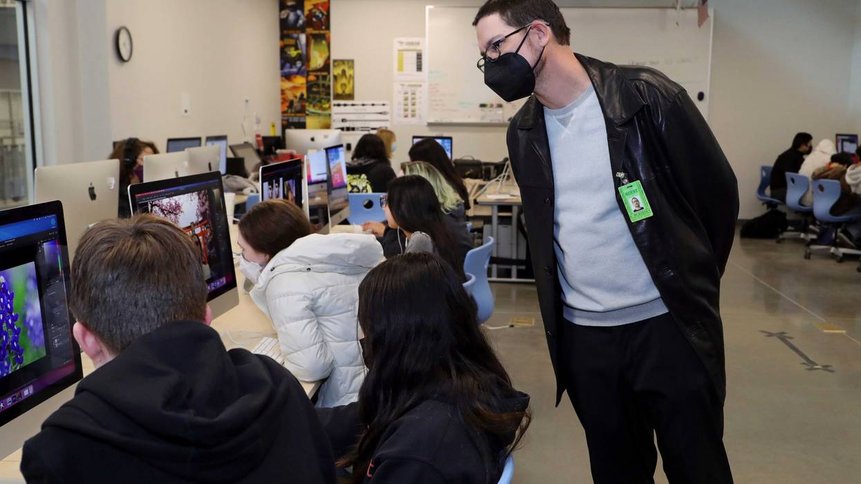 Virus Outbreak Schools