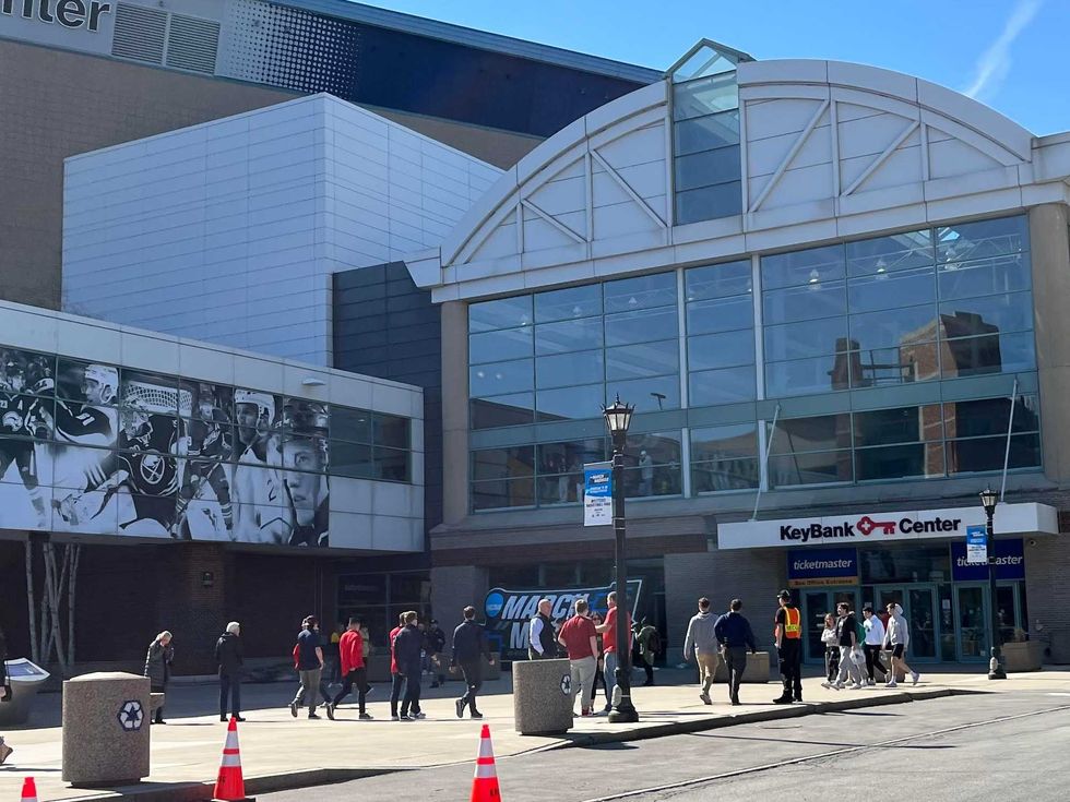 Visitors stream into KeyBank Center for March Madness tourney March 17, 2022