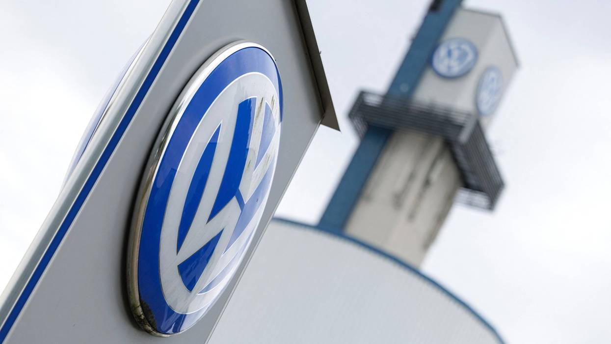 VOLKSWAGEN 42