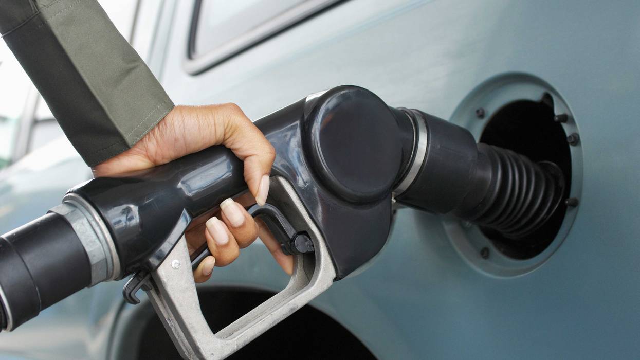 Volunteer patrols at South Side gas stations help city’s high carjacking numbers drop