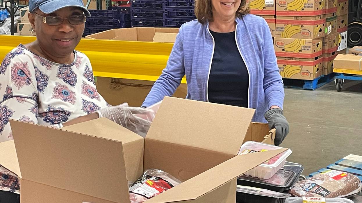 Lamont offers $300 grocery benefit to those being kicked off SNAP