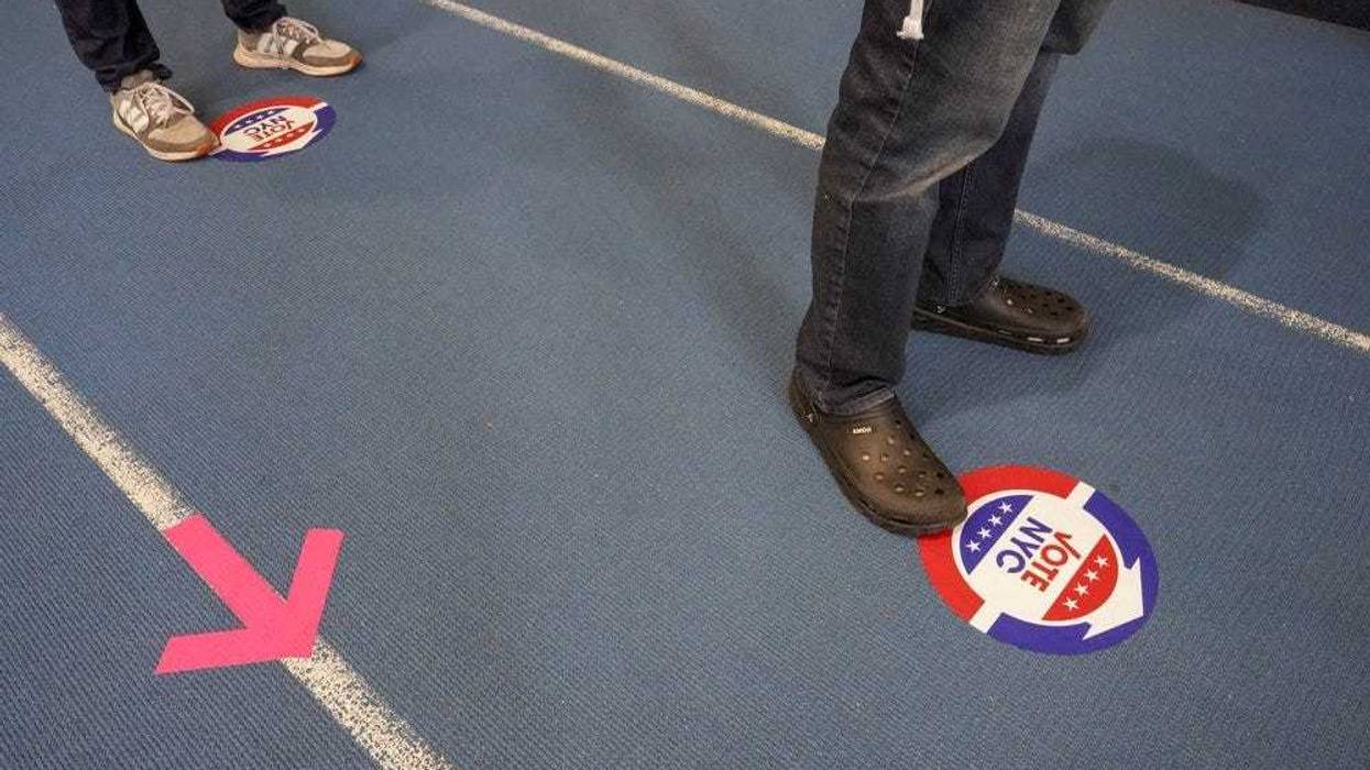 Voting line