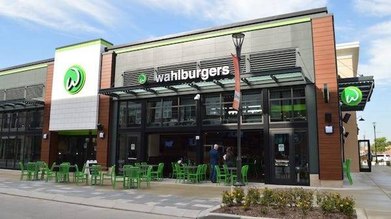 Wahlburgers restaurant