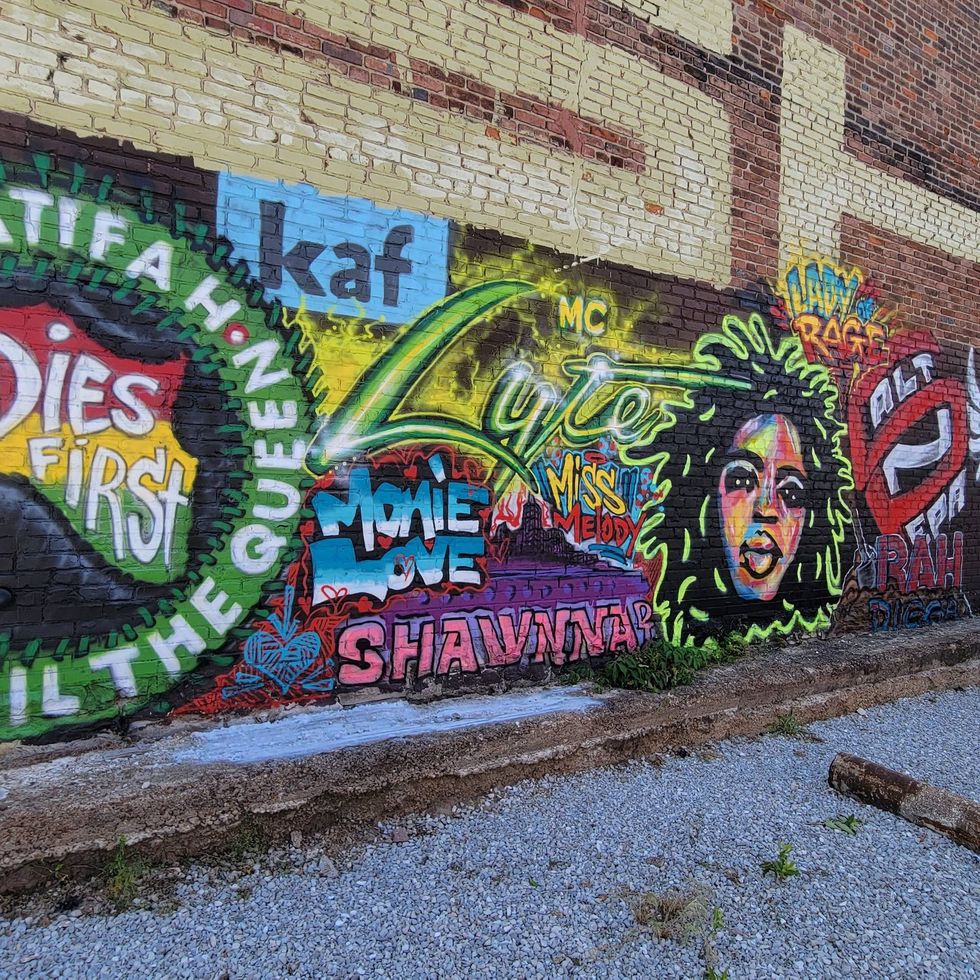 Walls Off Washington