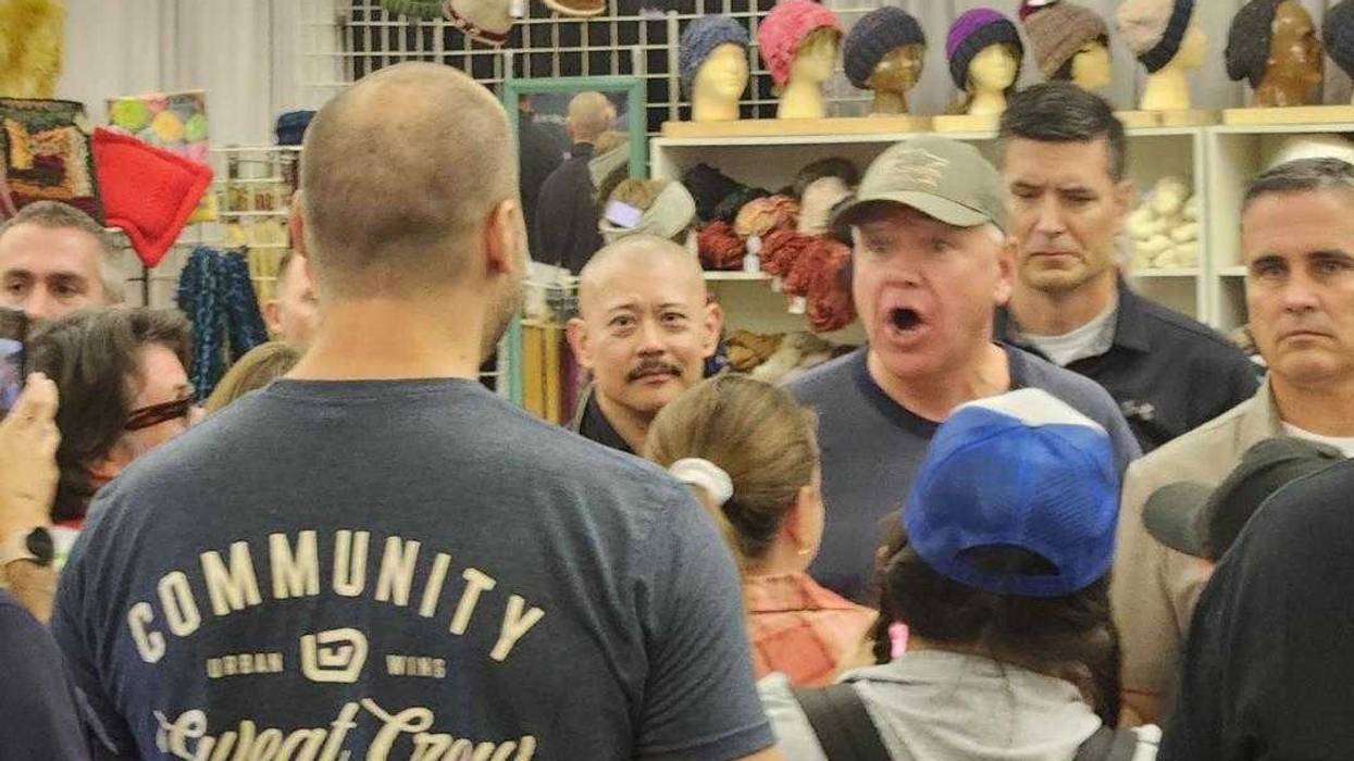 Walz greeted by Mankato guy