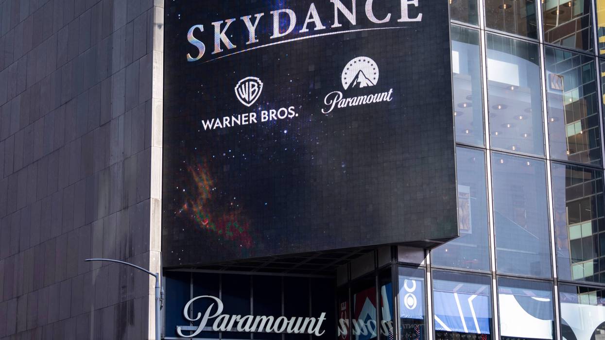 WARNER BROS-PARAMOUNT-AP EXPLICA 6