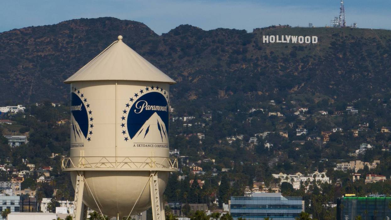 WARNER BROS-PARAMOUNT