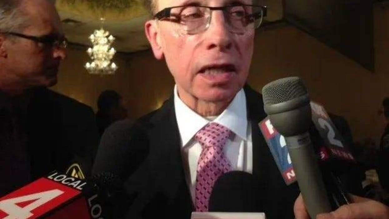 Warren Mayor James Fouts