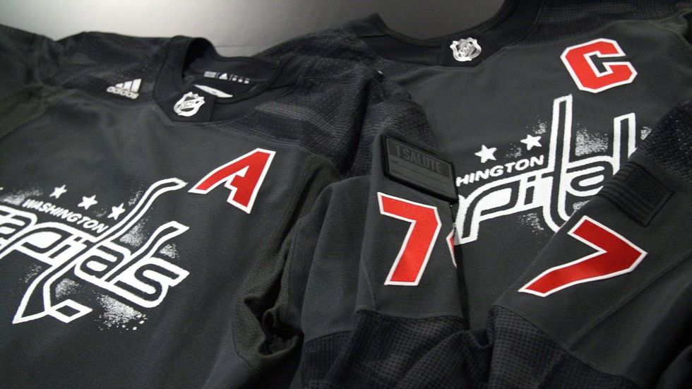 Washington Capitals auctioning off jerseys, pucks to benefit TAPS