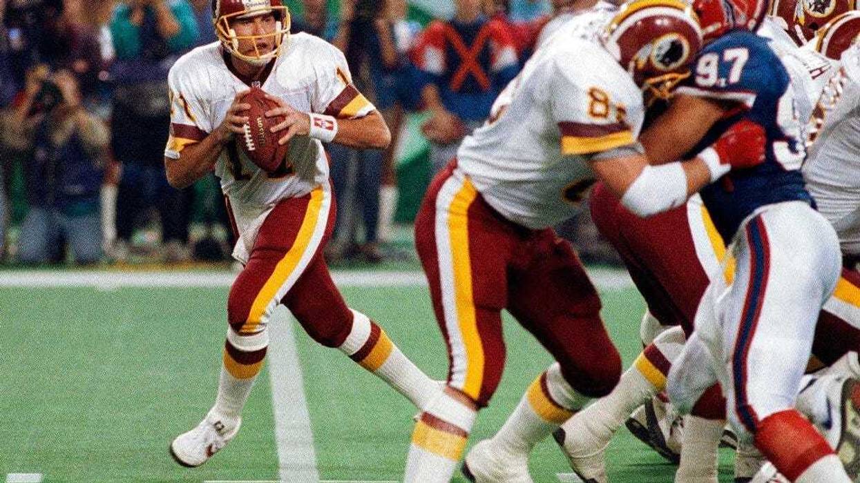 Washington Redskins quarterback Mark Rypien