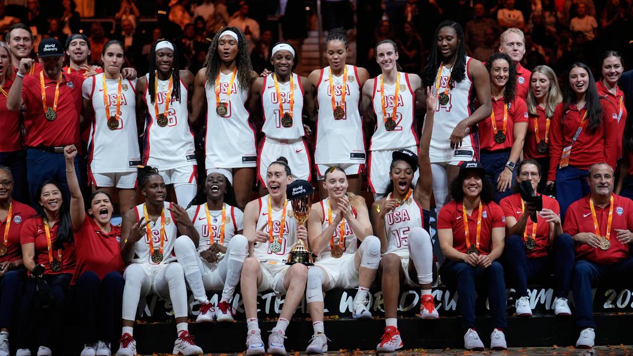 WCup United States France Basketball 97
