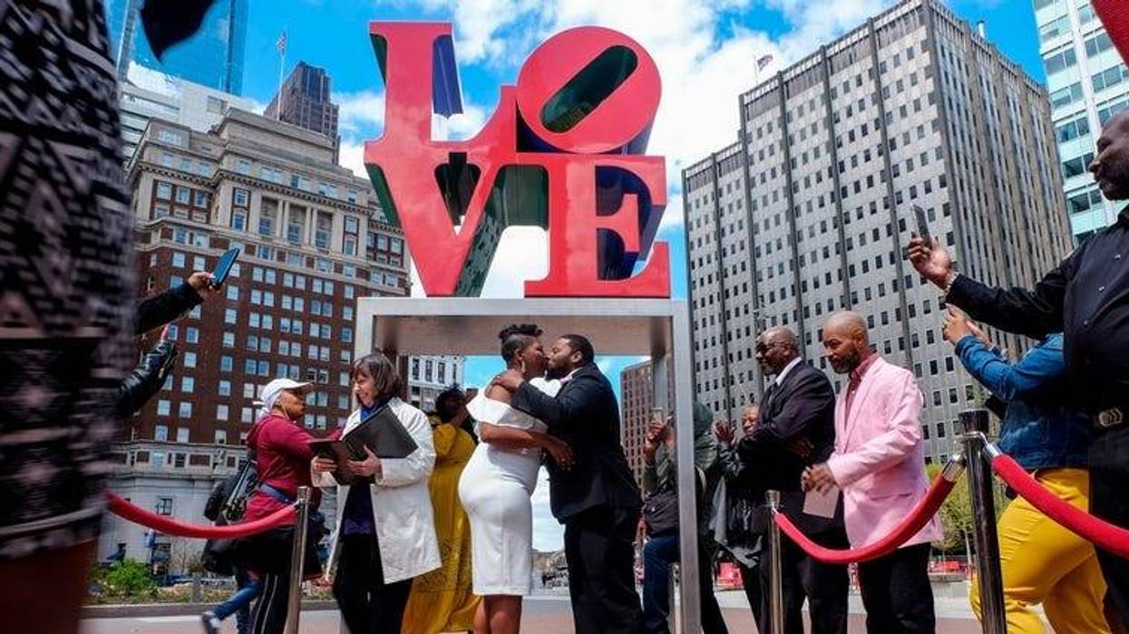 Wedding Wednesdays resume, couples say 'I do' at LOVE Park