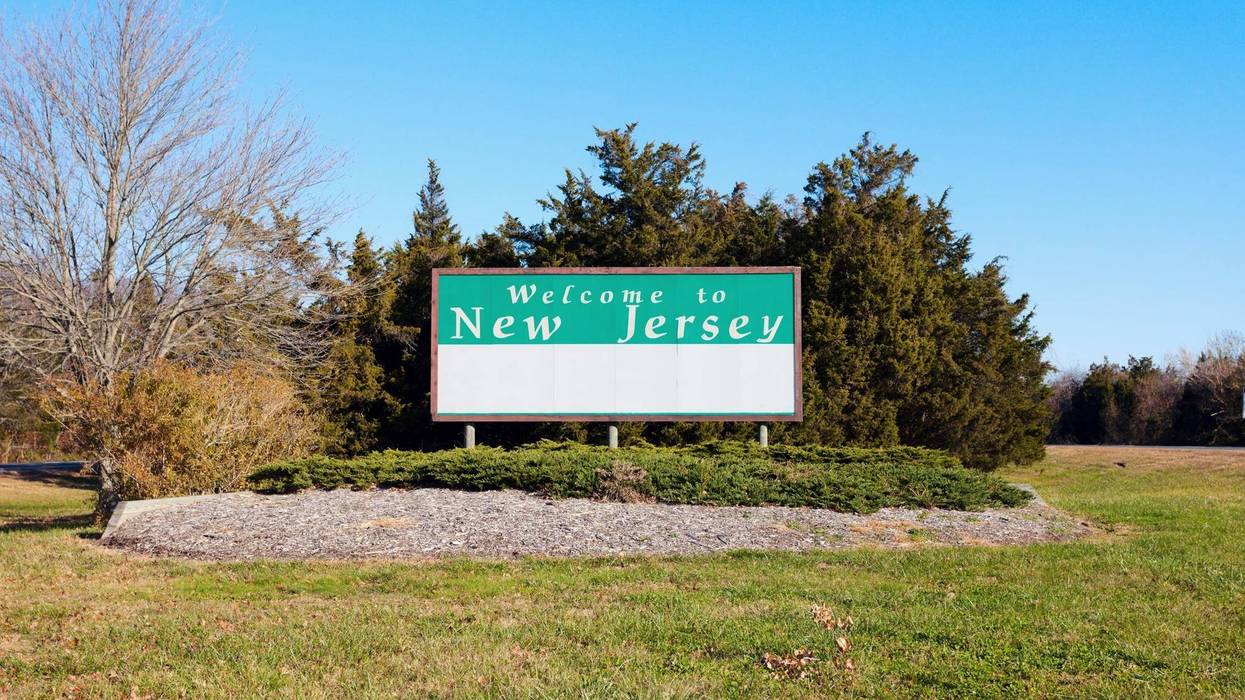 "Welcome to New Jersey" road sign