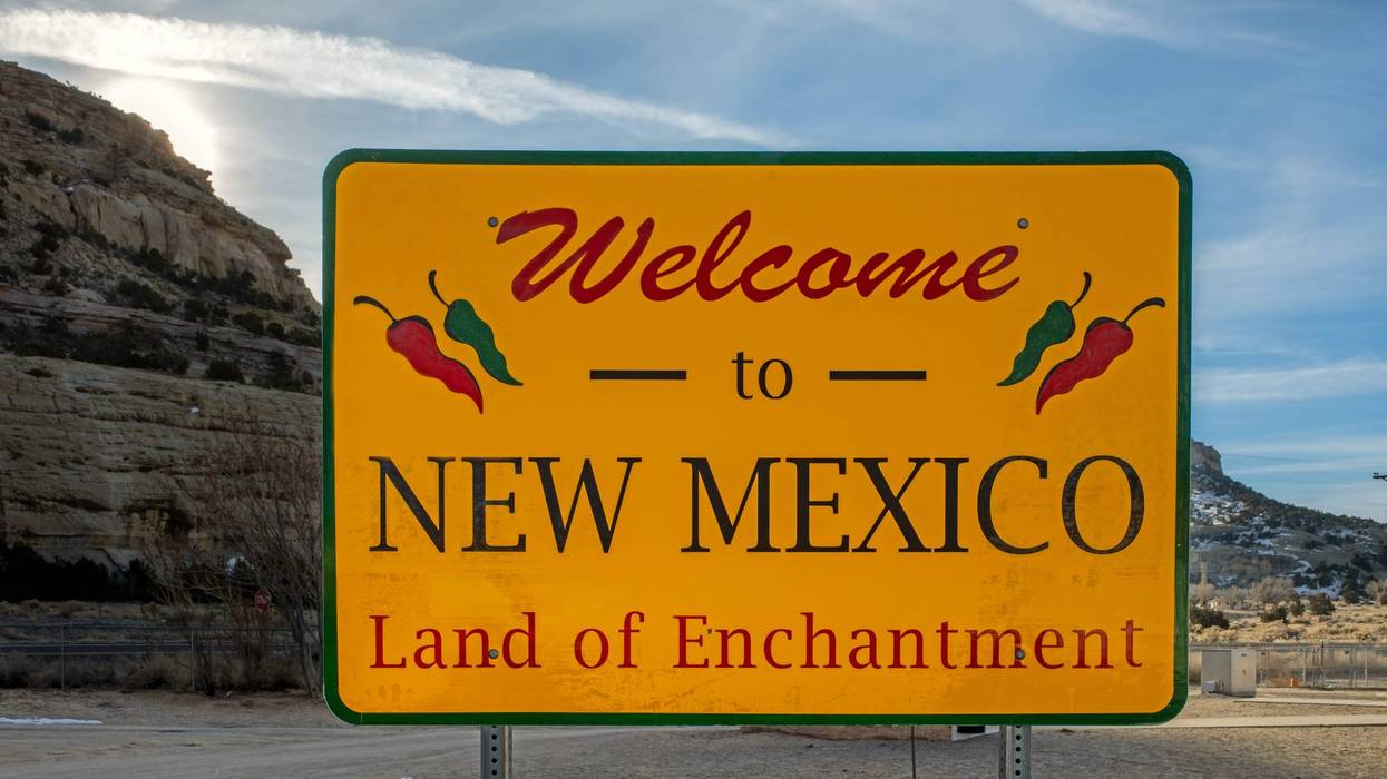 Welcome to New Mexico road sign