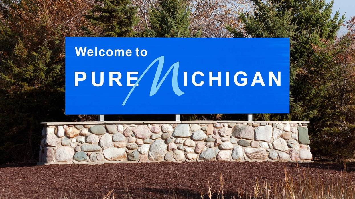 Welcome to Pure Michigan sign
