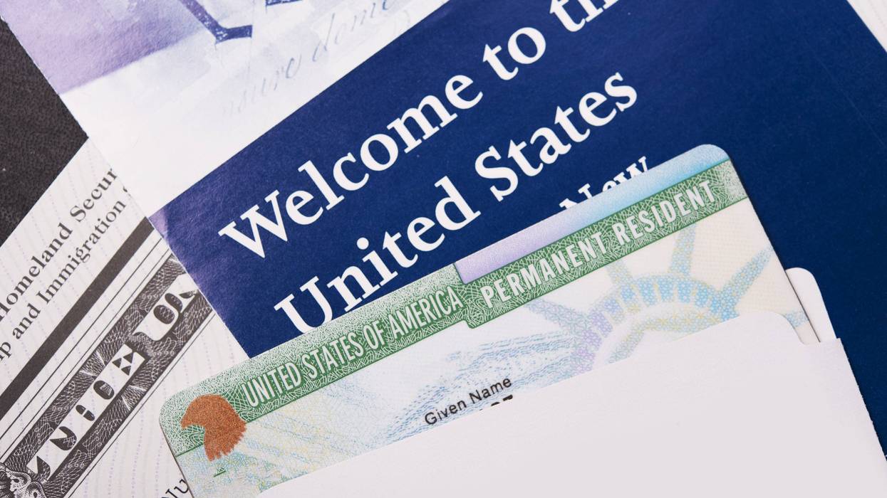 welcome to the united states brochure with permanent resident card