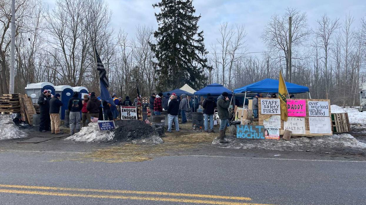 Wende corrections officers strike