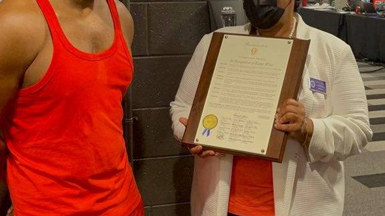 When Kanye West couldn't find his mask to take the Atlanta proclamation presentation photo, he quicly grabbed a stocking cap.