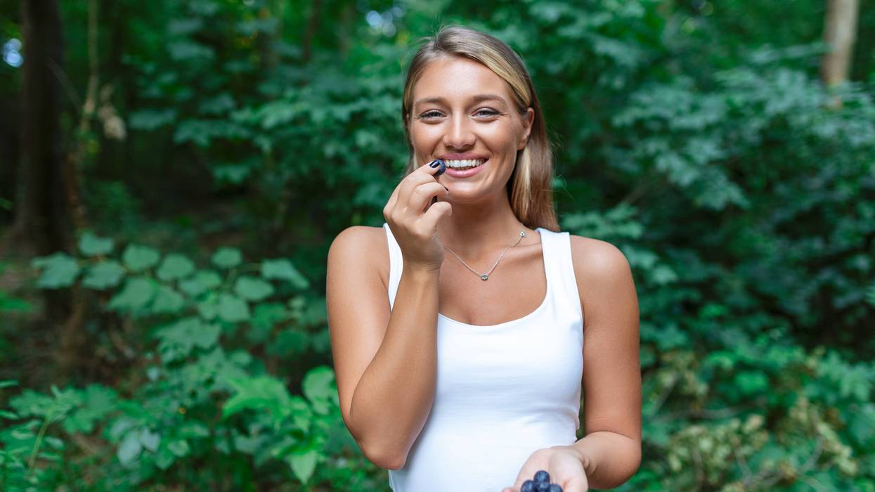 Why Your Skin Needs a Spring Detox: The Best Foods and Habits for Glowing Skin | Bee Well