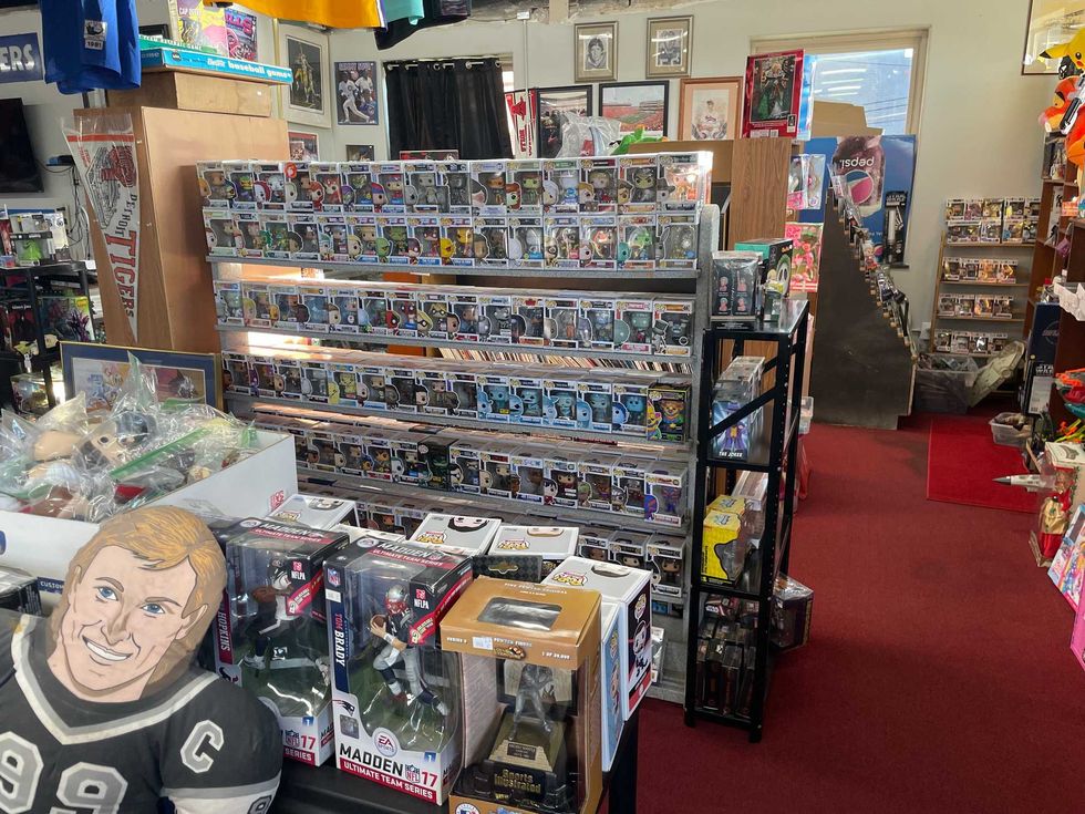 WNY Collectibles Inc.