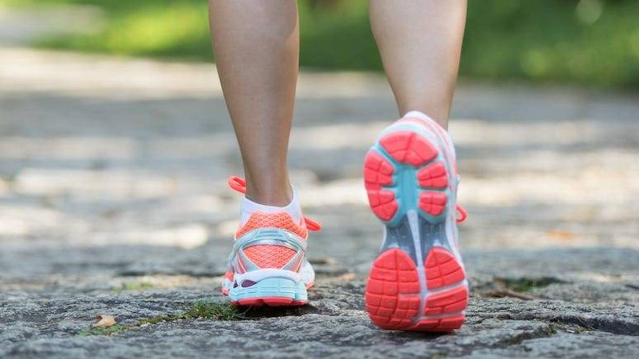 Woman, Trail, Walking, Sneakers