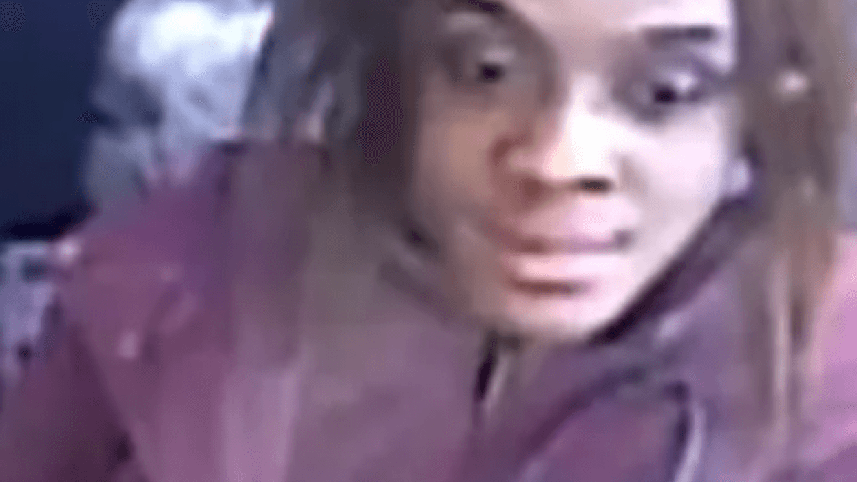 Woman wanted for stabbing boy, 16, in stomach on Queens bus