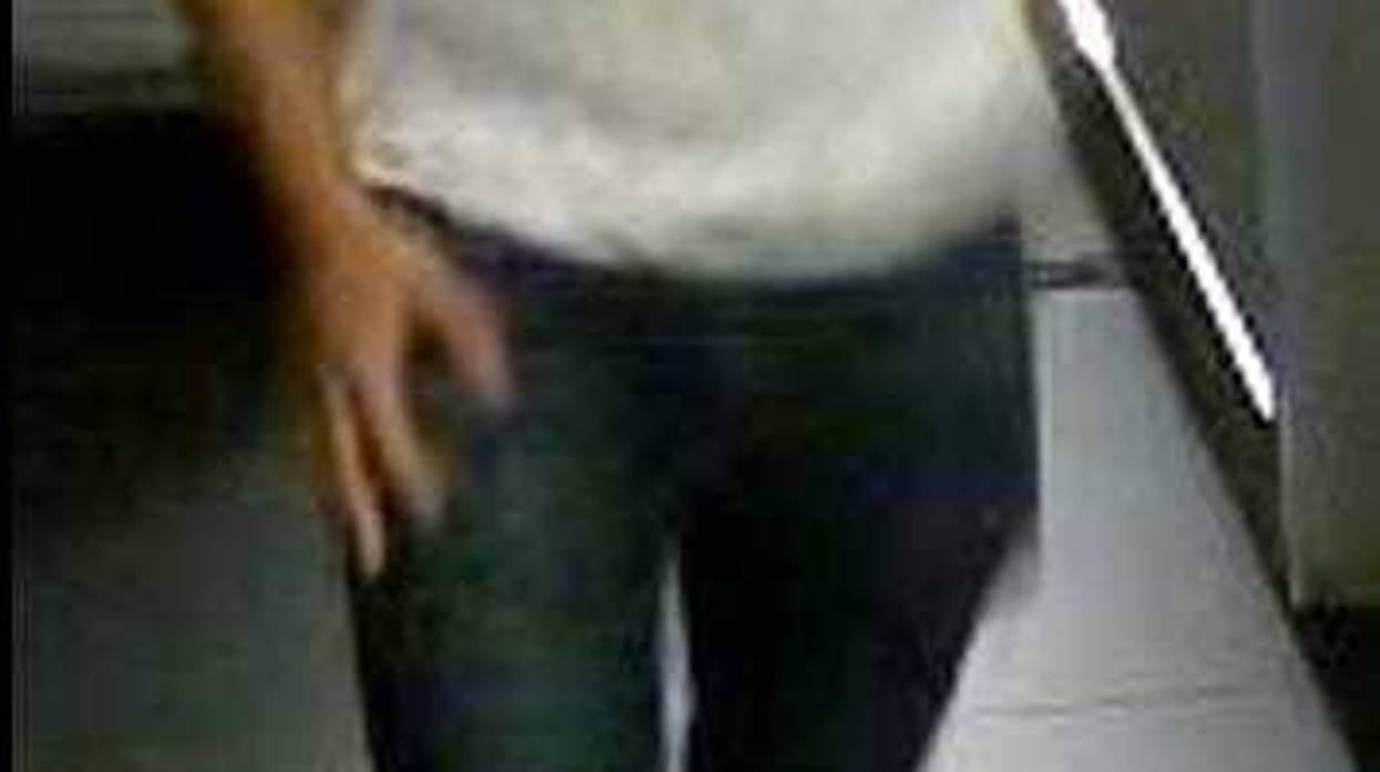 Women attacked, robbed in Queens hotel room