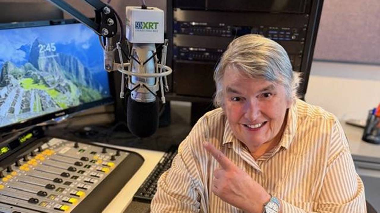 Illinois Rock & Roll Hall of Fame honors WXRT's Terri Hemmert