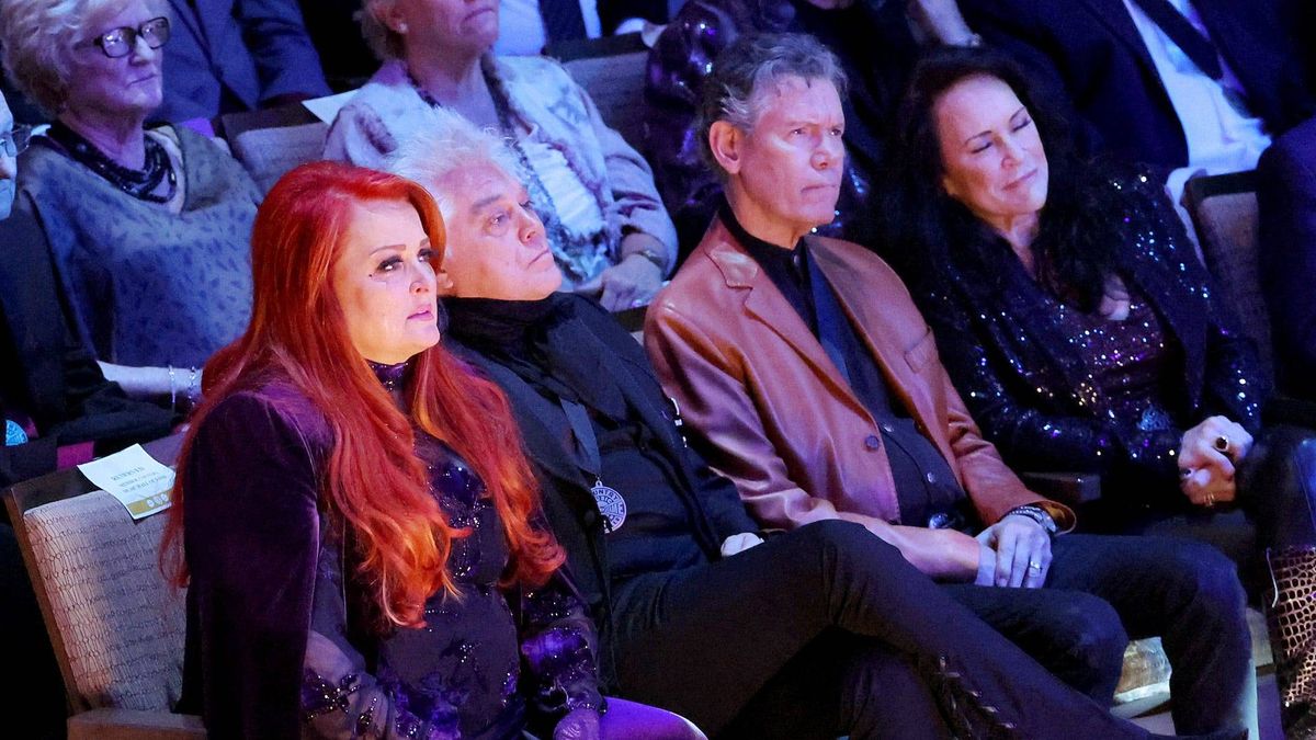 Wynonna Judd, Marty Stuart, Randy Travis and Mary Davis